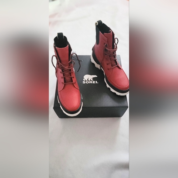 Sorel Shoes - NWT! Sorel Brex Lug Sole Women's Lace Up Waterproof Bootie Size 8
